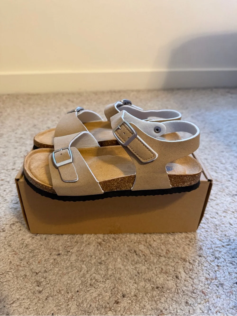 Torotto Beige Cork Footbed Buckle Sandals Size 35 NWT